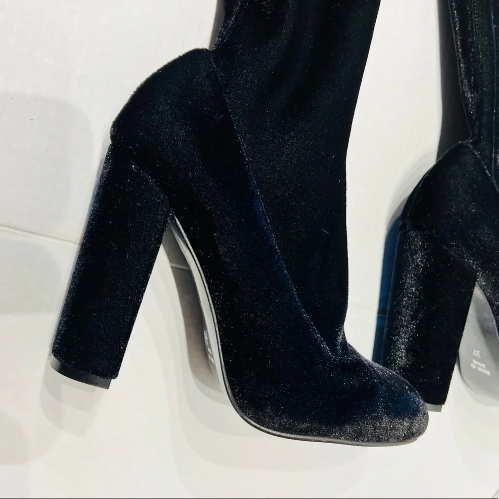 CARVELA WOLF BLACK by Kurt Geiger Zip Closure Velvet Upper Size 37 - Picture 6 of 16